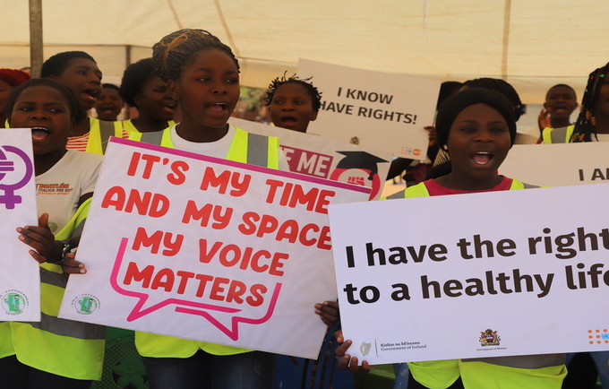 Girls demanding for their rights during the IDG celebrations ©UNFPA/Malawi