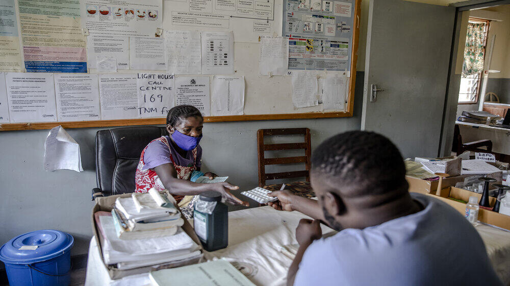 A woman receiving family planning commodities in a UNFPA supported facility ©UNFPA