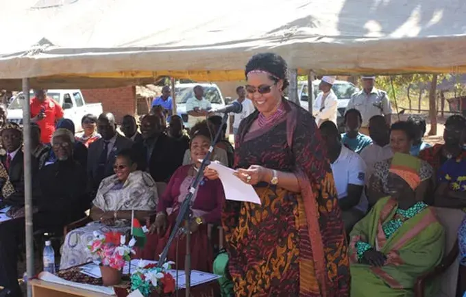 GEWE eliminates harmful cultural practice in Salima as the Queen of Toro Kingdom from Uganda visits the area